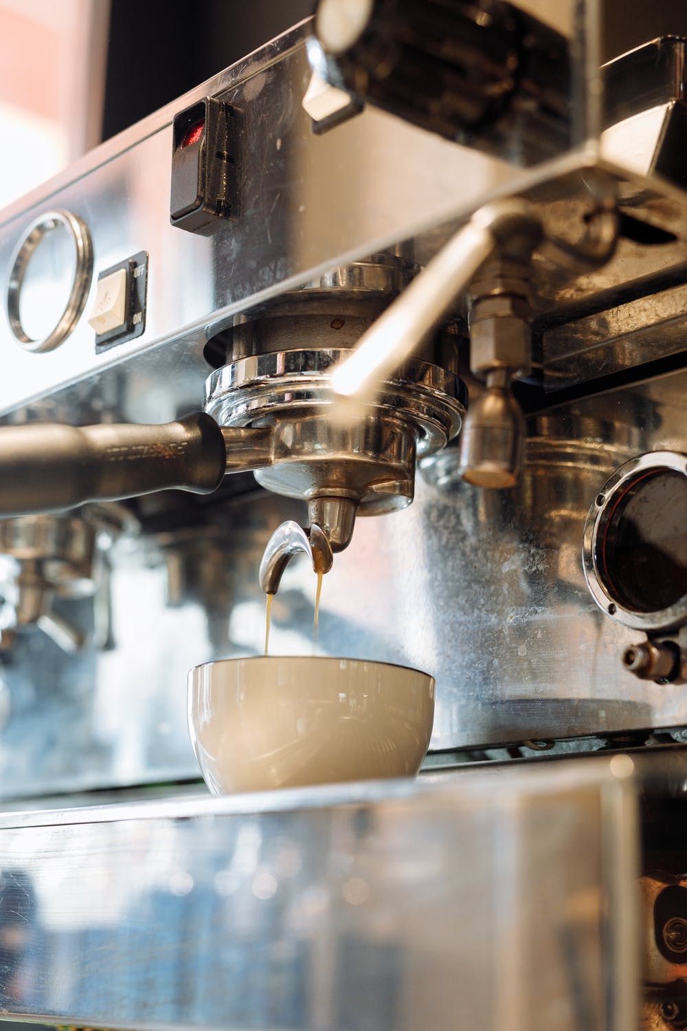 ilustrasi astoria espresso